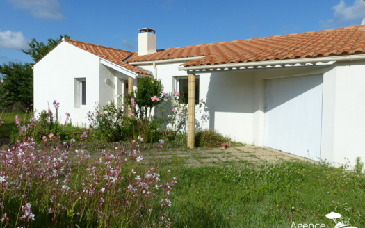 Maison  BOURG OLONNE