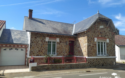 Maison La Mothe Achard 4 chambres 113 m2 avec dépendances